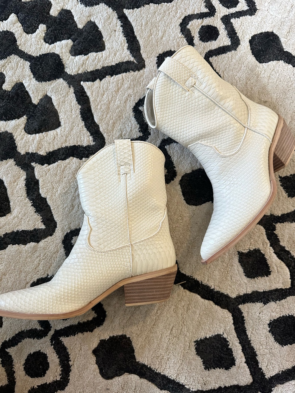 Shu Shop ZOUZOU Women's White Western Ankle Boots